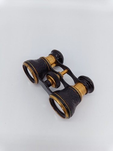 Ancienne paire jumelles de - jumelles,