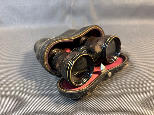 Ancienne paire jumelles de - de,